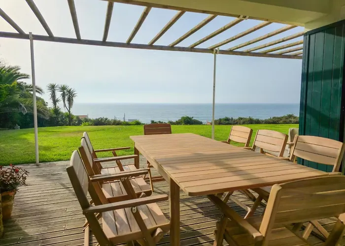 بيت للعطل Moradia Milu Frente A